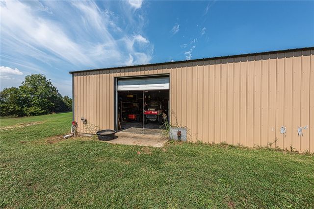 10781 Illinois Chapel Road, Prairie Grove, AR 72753