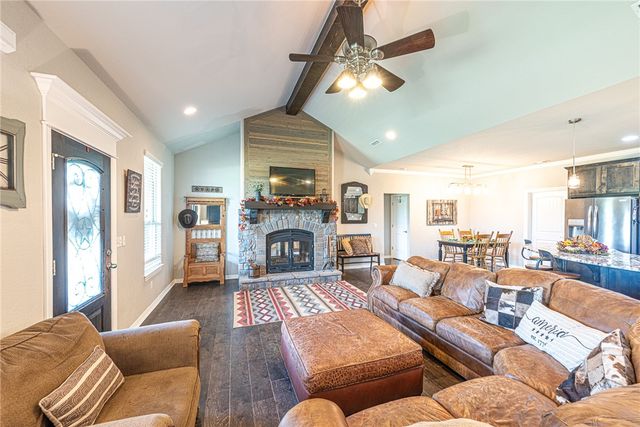 10781 Illinois Chapel Road, Prairie Grove, AR 72753