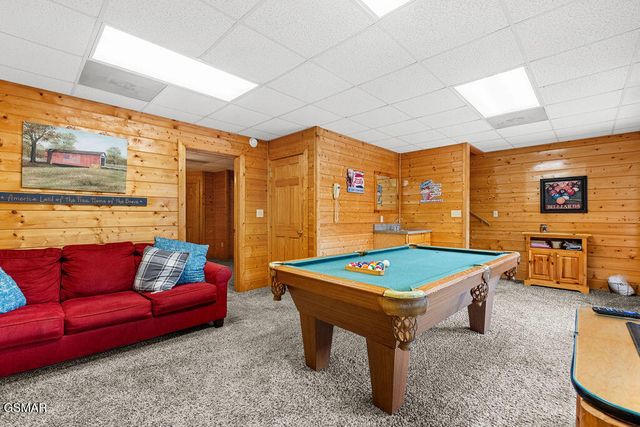 3229 White Falcon Way, Pigeon Forge, TN 37863