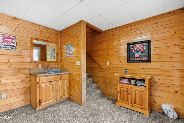 3229 White Falcon Way, Pigeon Forge, TN 37863