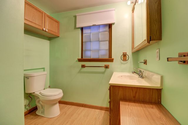 3016 Schick Court, Clinton, IA 52732