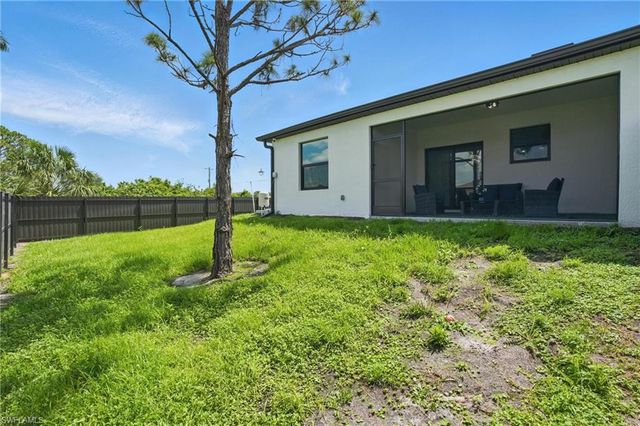 1011 & 1013 Abrams BLVD, Lehigh Acres, FL 33971
