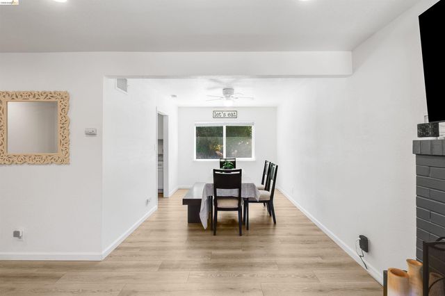 335 Pepper Dr, Vallejo, CA 94589
