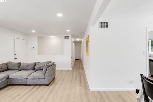 335 Pepper Dr, Vallejo, CA 94589