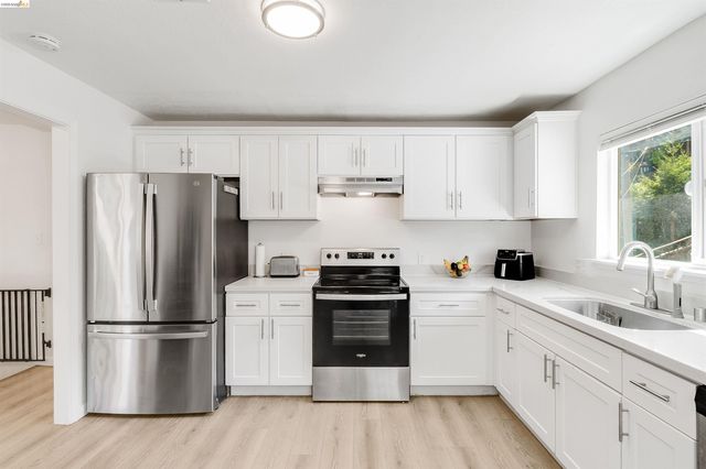 335 Pepper Dr, Vallejo, CA 94589