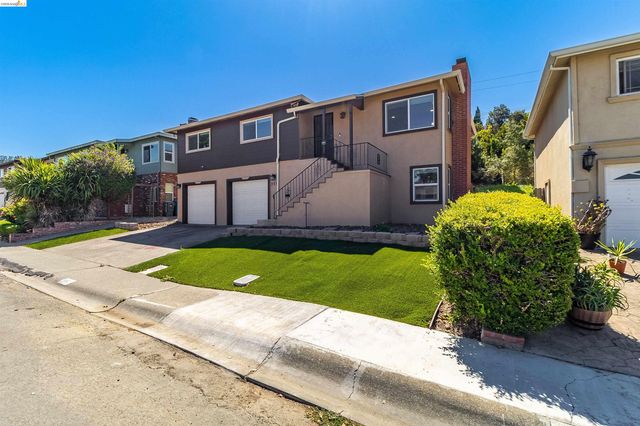 335 Pepper Dr, Vallejo, CA 94589