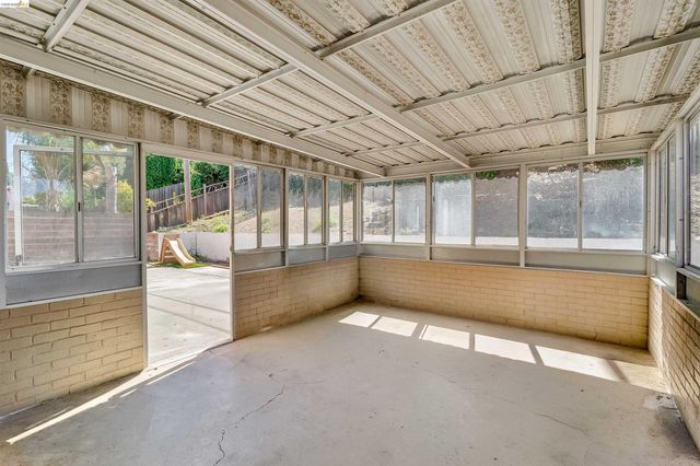 335 Pepper Dr, Vallejo, CA 94589