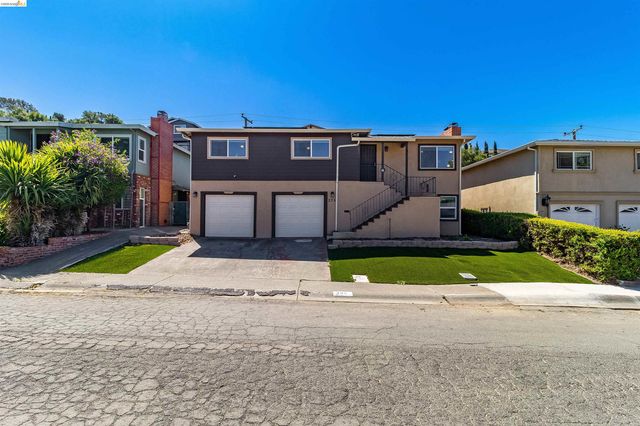 335 Pepper Dr, Vallejo, CA 94589