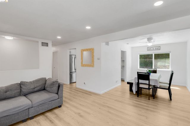 335 Pepper Dr, Vallejo, CA 94589