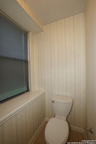 6427 LOST HOLLY, San Antonio, TX 78240