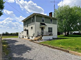 696 E Ohio Avenue, Sebring, OH 44672