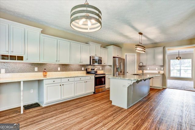 501 Barhams Ridge Drive, Mcdonough, GA 30252
