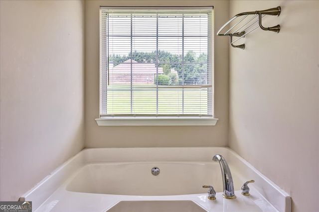 501 Barhams Ridge Drive, Mcdonough, GA 30252