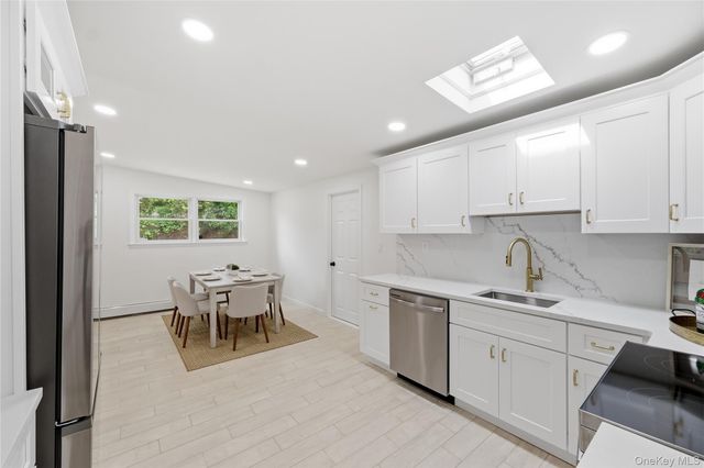 902 Old Medford Avenue, Medford, NY 11763