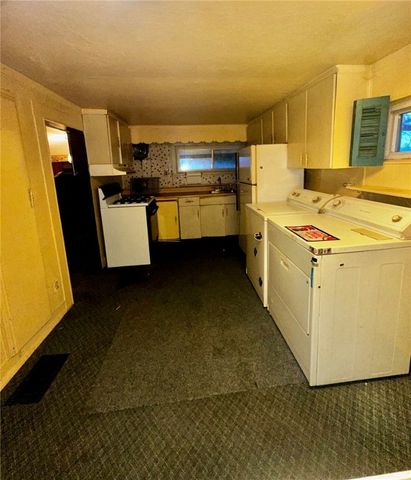 1410 E Washington St, New Castle, PA 16101