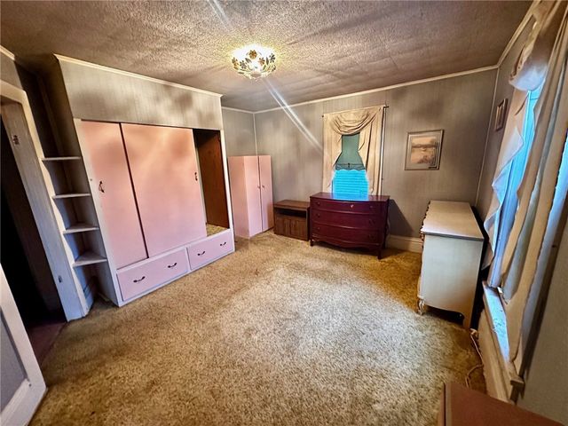 1410 E Washington St, New Castle, PA 16101