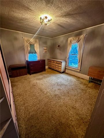 1410 E Washington St, New Castle, PA 16101