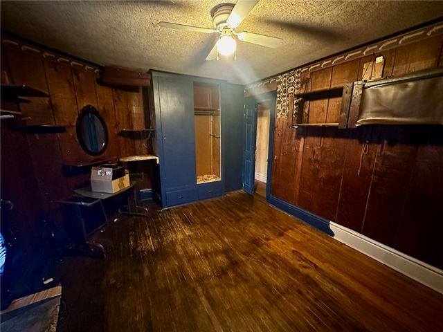 1410 E Washington St, New Castle, PA 16101