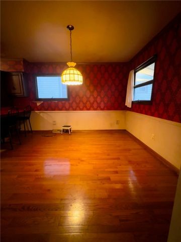 1410 E Washington St, New Castle, PA 16101