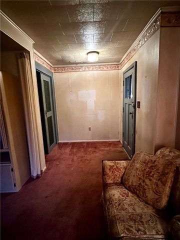 1410 E Washington St, New Castle, PA 16101