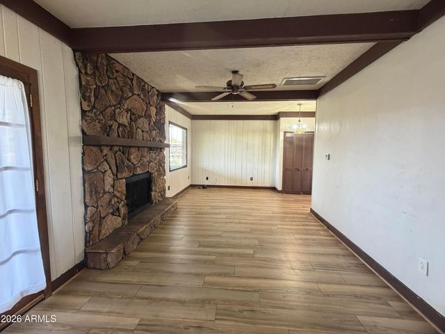 1328 E Maddock Road, Phoenix, AZ 85086