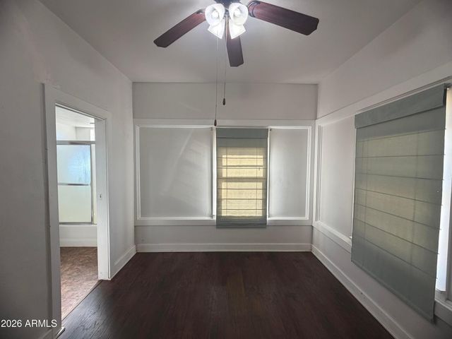 1328 E Maddock Road, Phoenix, AZ 85086