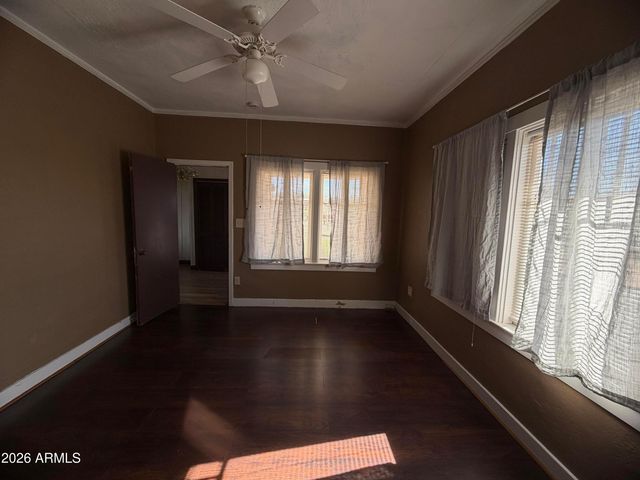 1328 E Maddock Road, Phoenix, AZ 85086