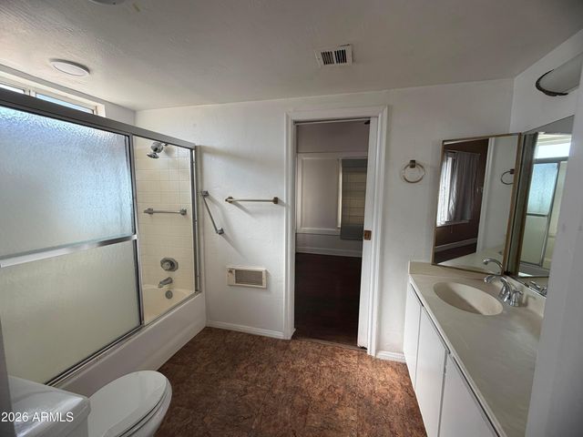 1328 E Maddock Road, Phoenix, AZ 85086