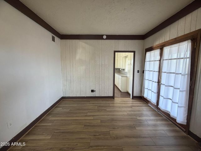 1328 E Maddock Road, Phoenix, AZ 85086