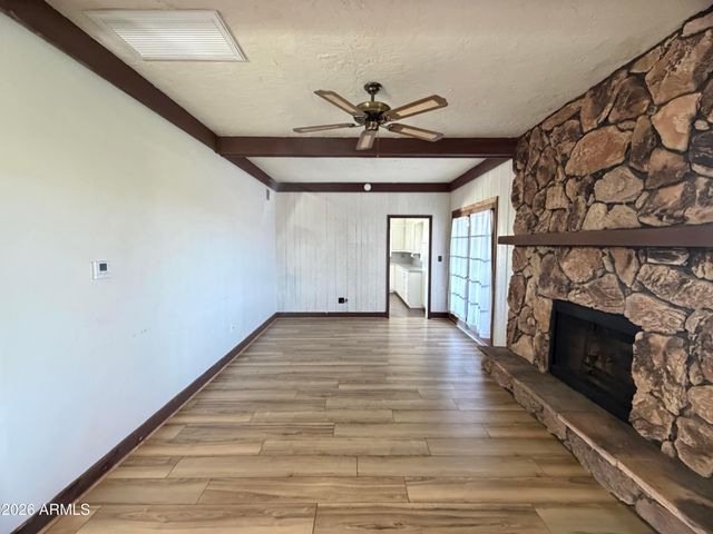 1328 E Maddock Road, Phoenix, AZ 85086