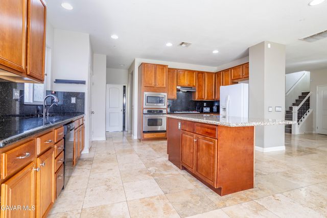 42129 Madison Court, Lancaster, CA 93536