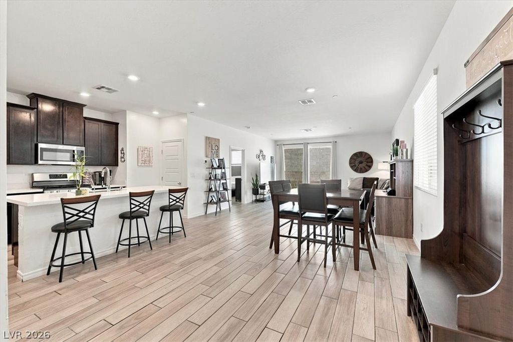 9476 White Fir Grove Court, Las Vegas, NV 89143 — photo 4