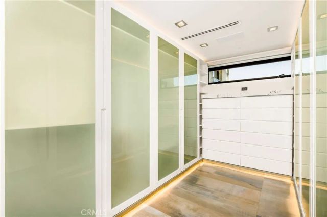 2135 Hillview Drive, Laguna Beach, CA 92651