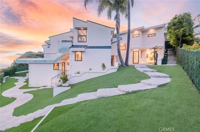 2135 Hillview Drive, Laguna Beach, CA 92651