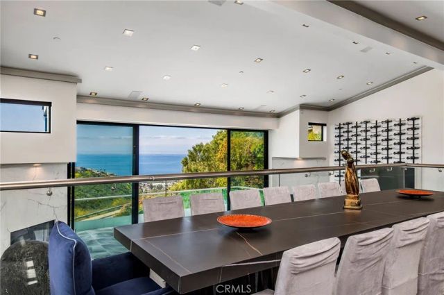 2135 Hillview Drive, Laguna Beach, CA 92651