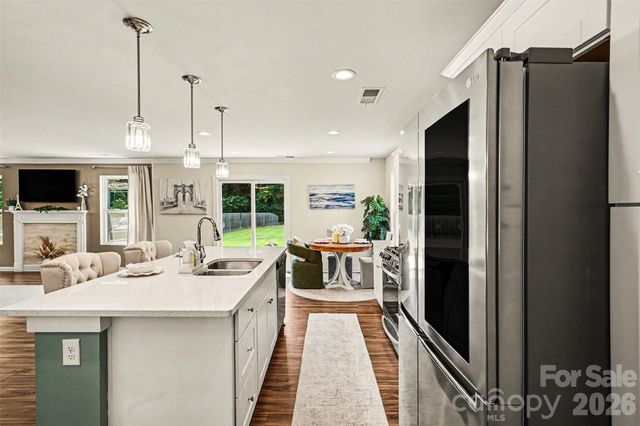 3623 Hayden Drive, Charlotte, NC 28269