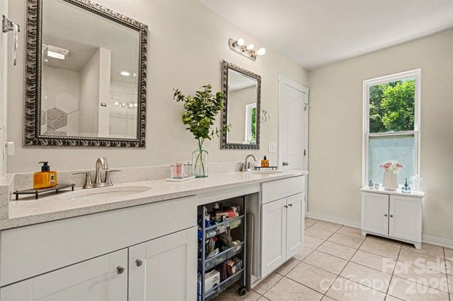 3623 Hayden Drive, Charlotte, NC 28269