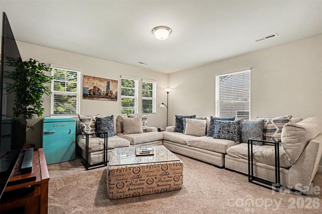 3623 Hayden Drive, Charlotte, NC 28269