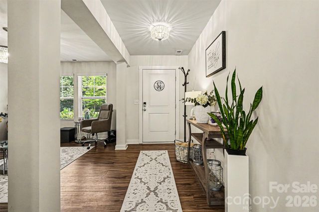 3623 Hayden Drive, Charlotte, NC 28269