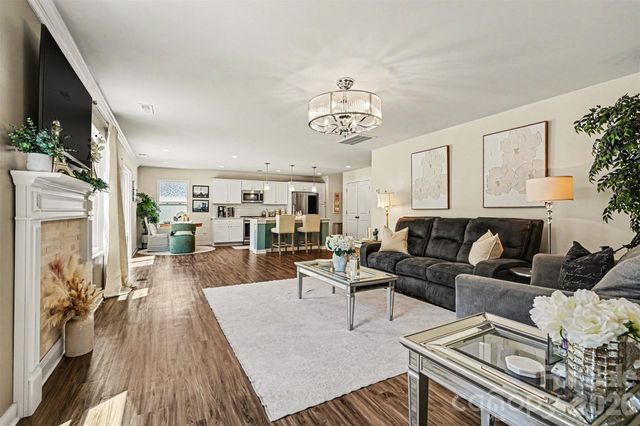 3623 Hayden Drive, Charlotte, NC 28269