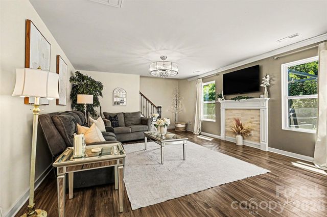 3623 Hayden Drive, Charlotte, NC 28269