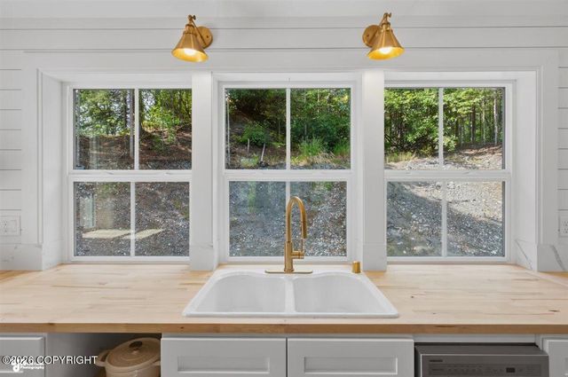 17413 W Marion Drive, Big Lake, AK 99652