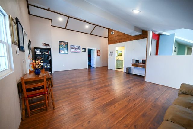 1395 County Road 403, Berryville, AR 72616