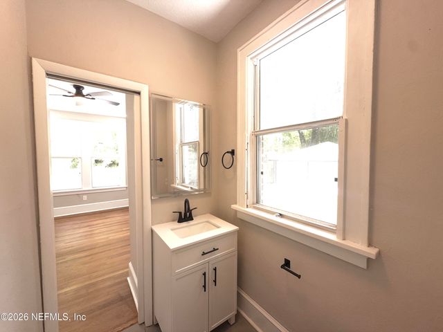 2893 DOWNING Street, Jacksonville, FL 32205