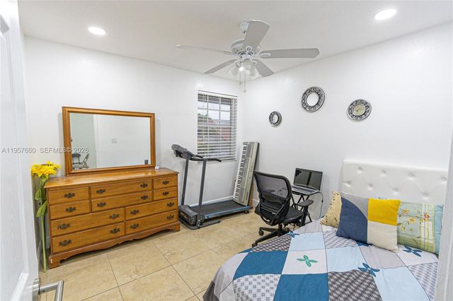 6217 SW 128th Pl, Miami, FL 33183