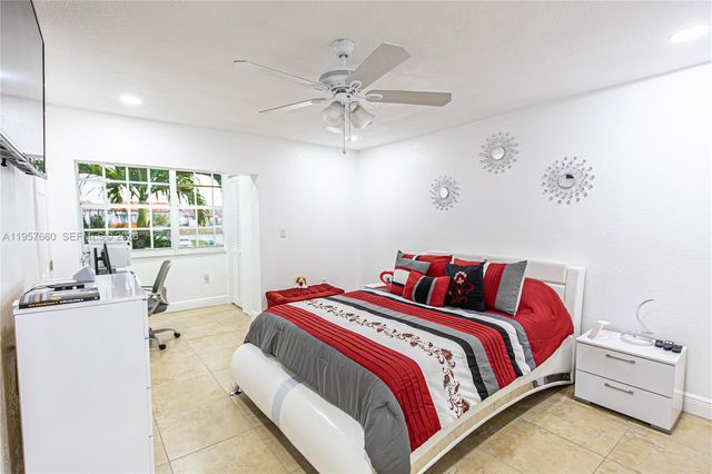 6217 SW 128th Pl, Miami, FL 33183