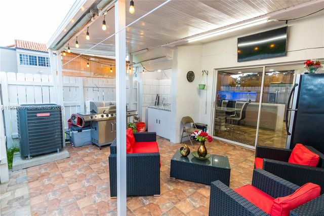 6217 SW 128th Pl, Miami, FL 33183