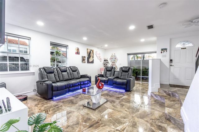 6217 SW 128th Pl, Miami, FL 33183