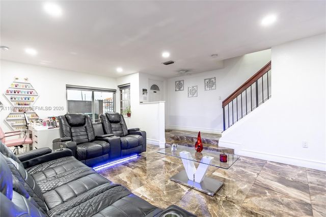 6217 SW 128th Pl, Miami, FL 33183