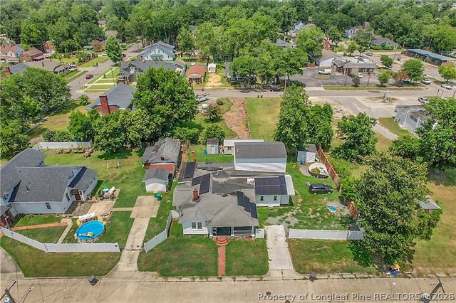 305 E 11th Street, Lumberton, NC 28358